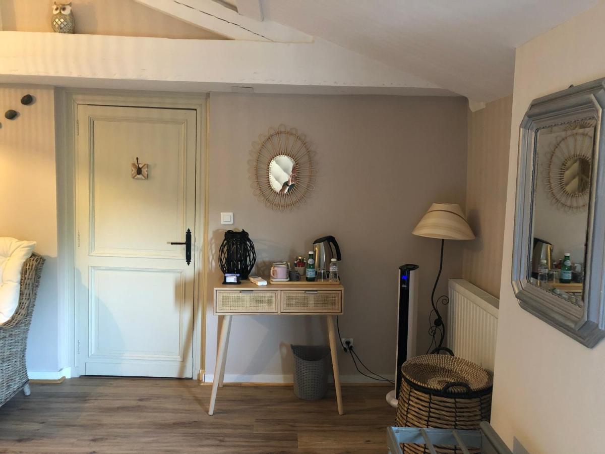 Saint-Seurin-sur-l'Isle Le Numero 15 מראה חיצוני תמונה
